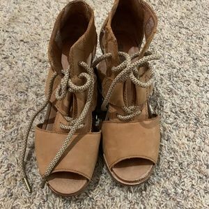 Camel color Sorel wedges - size 8